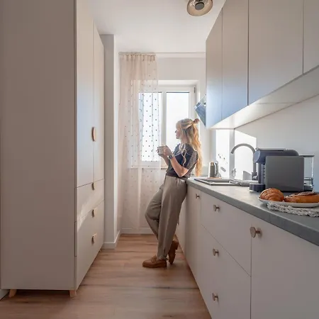 Cloud Comfort Apartment
